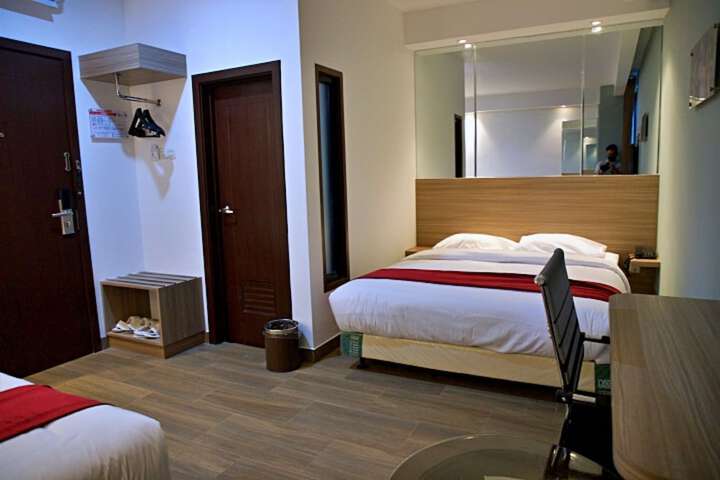 Room 5 of 22