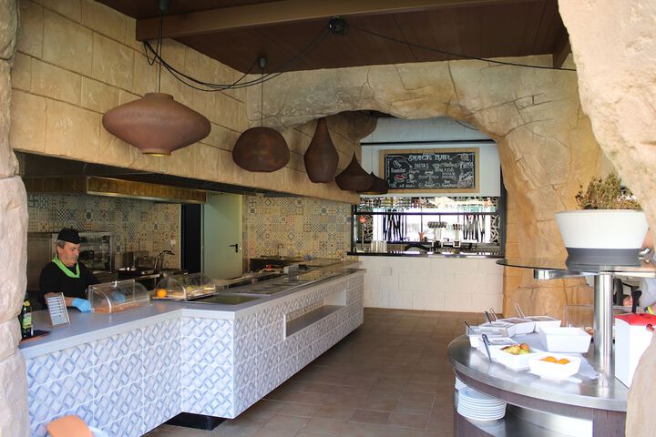 Food court