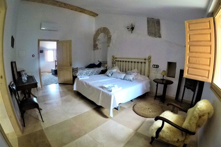 Room 16 of 47