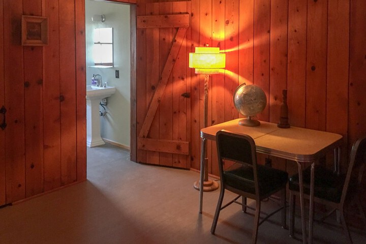 Room 24 of 58