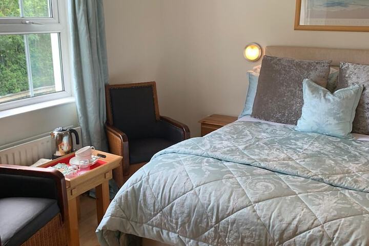 Room 9 of 38