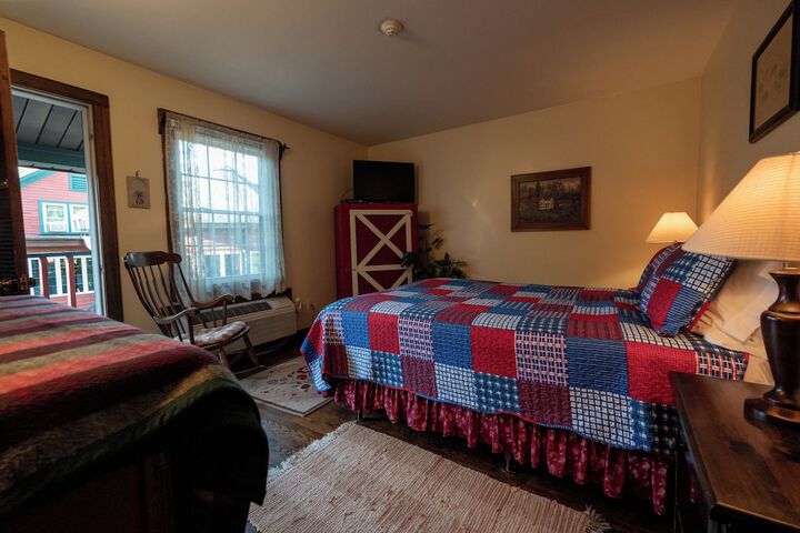 Room 14 of 22