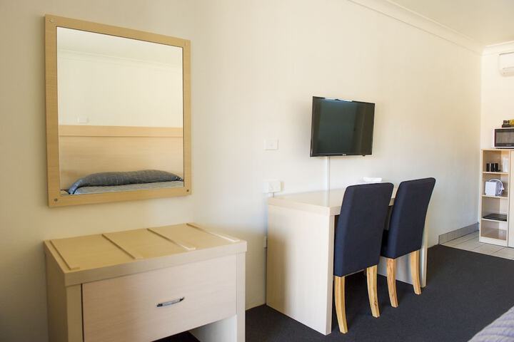 Room 7 of 37