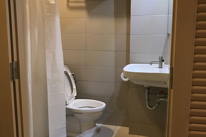 Room 38 of 46