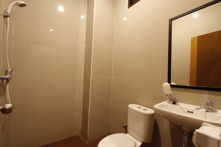 Clean Restrooms