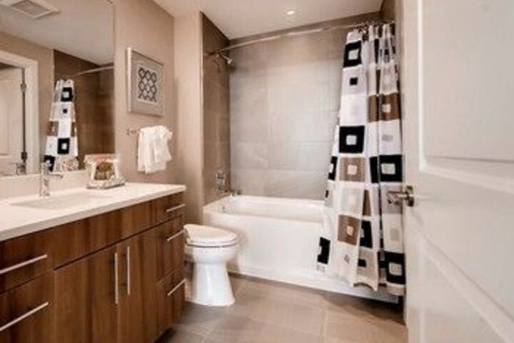 Room 2 of 16