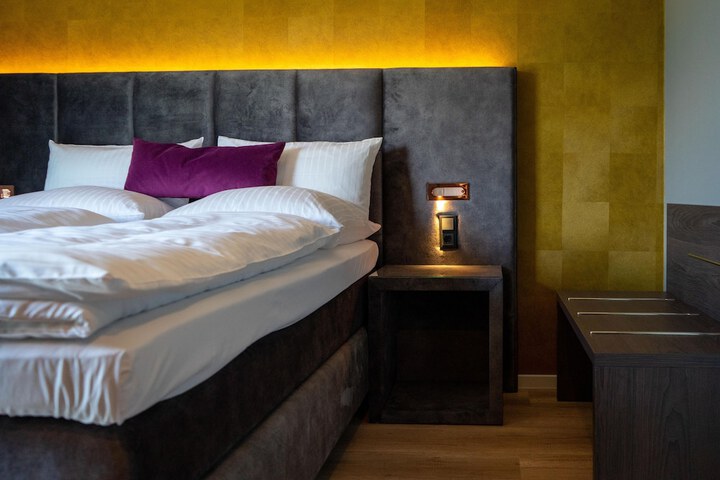 Room 10 of 67