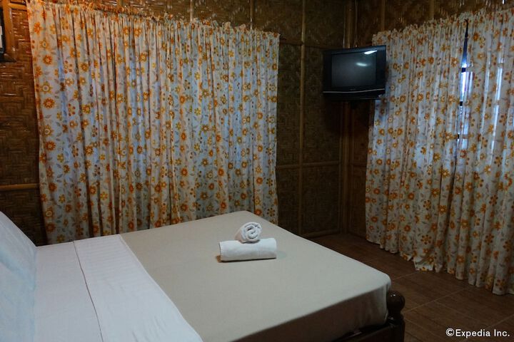 Room 6 of 58