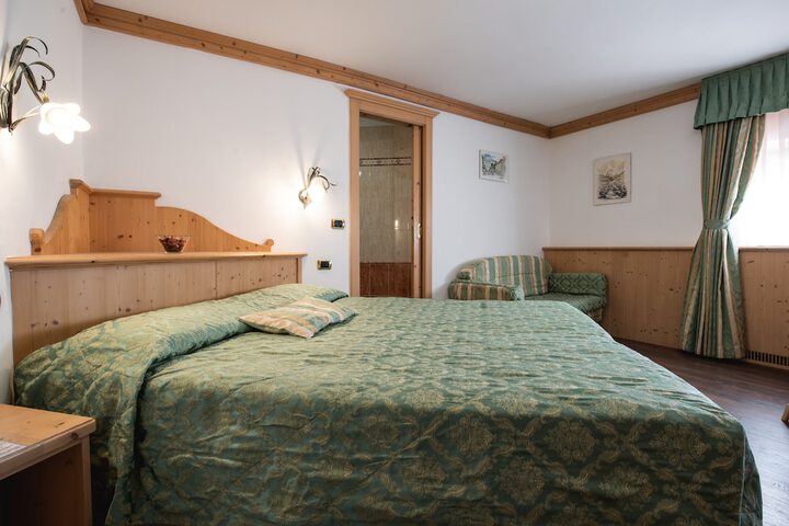 Room 47 of 92