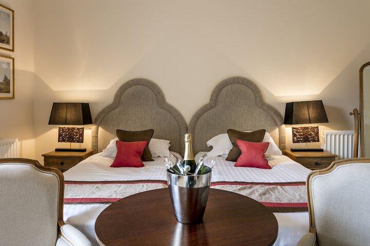 Room 28 of 117