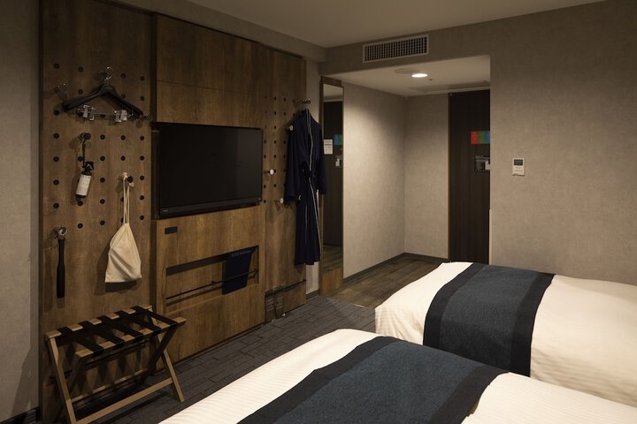 Room 12 of 59