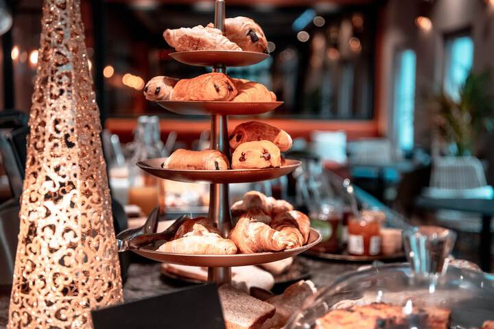 Breakfast/Coffee Service 36 of 56