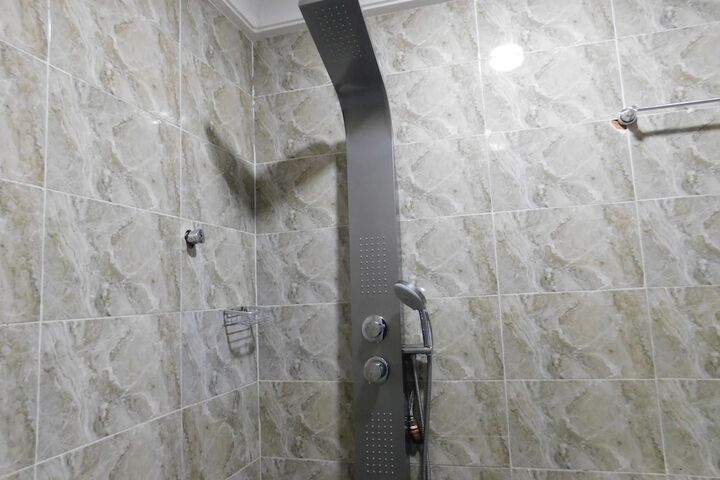 Room 9 of 20