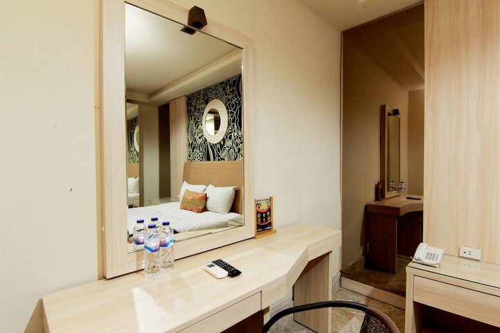Room 26 of 89