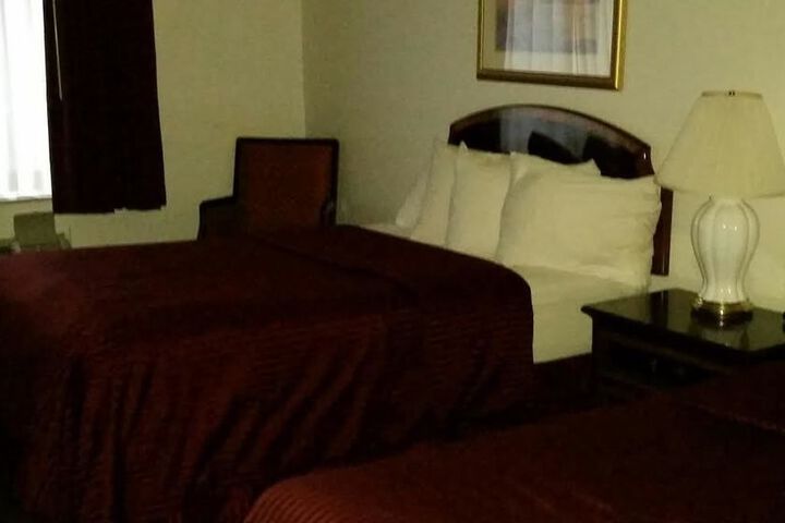 Room 11 of 31