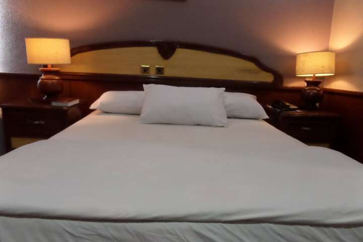Room 2 of 47