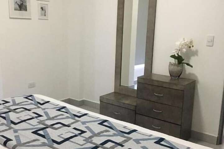 Room 4 of 42