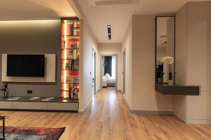 Room 9 of 45