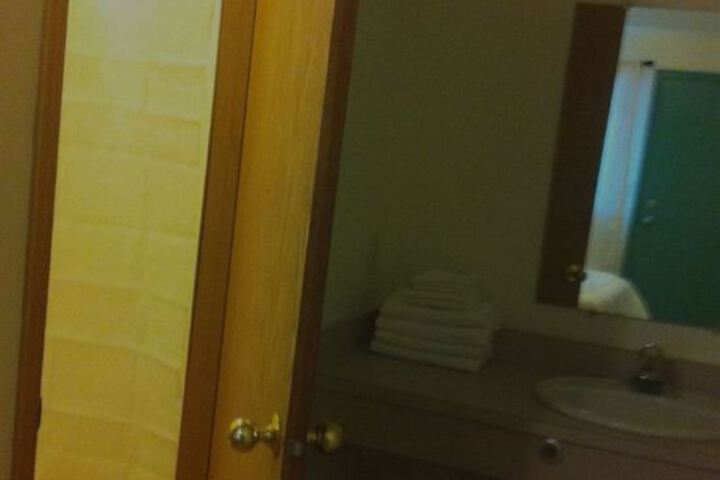Fourth Avenue Lodging