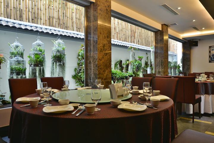 Dining 99 of 114