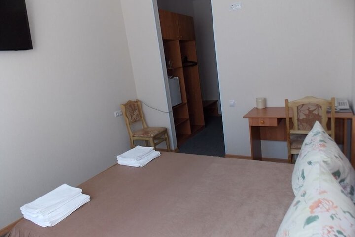 Room 6 of 31