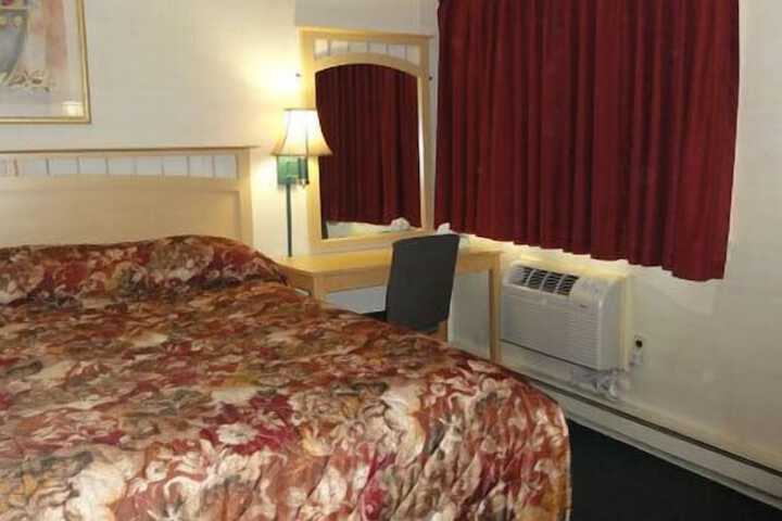Room 5 of 30