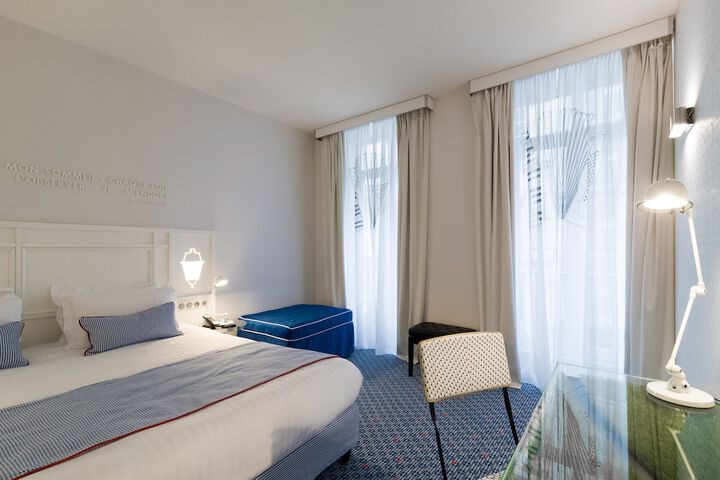 Room 25 of 114