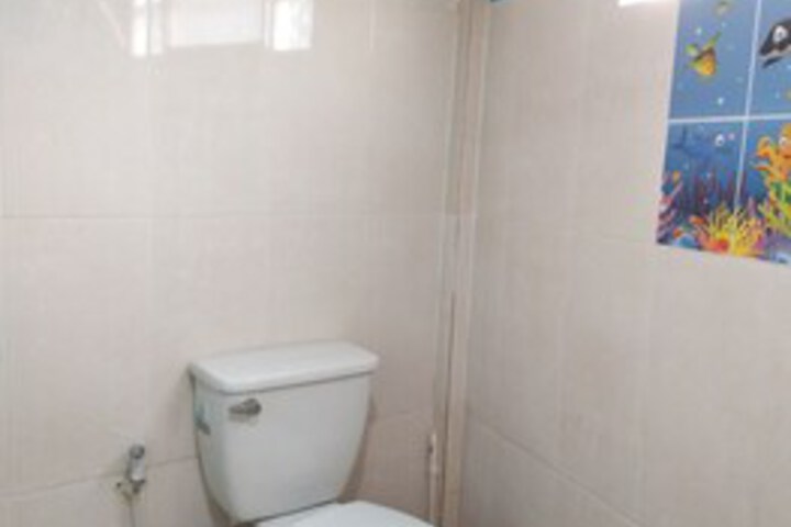 Room 10 of 50