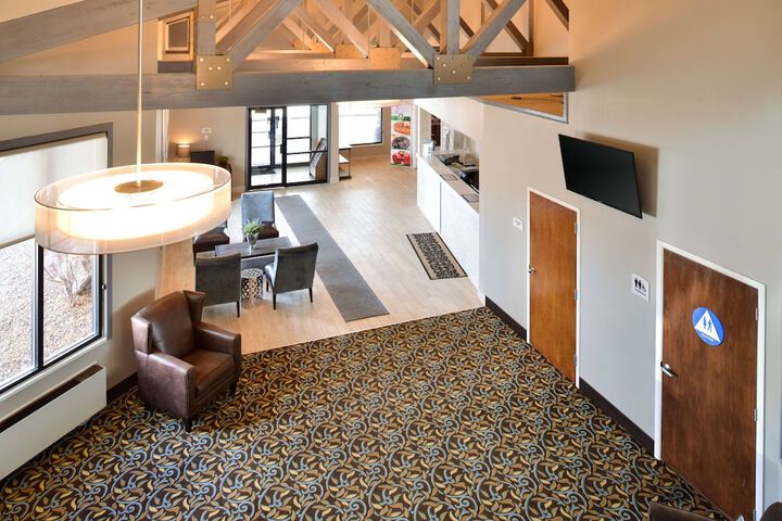 Hotel Interior 4 of 51