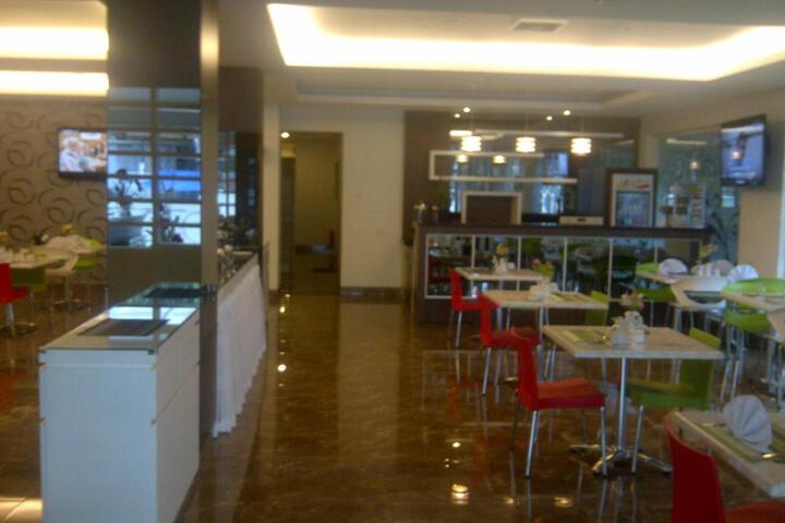 Photo 4