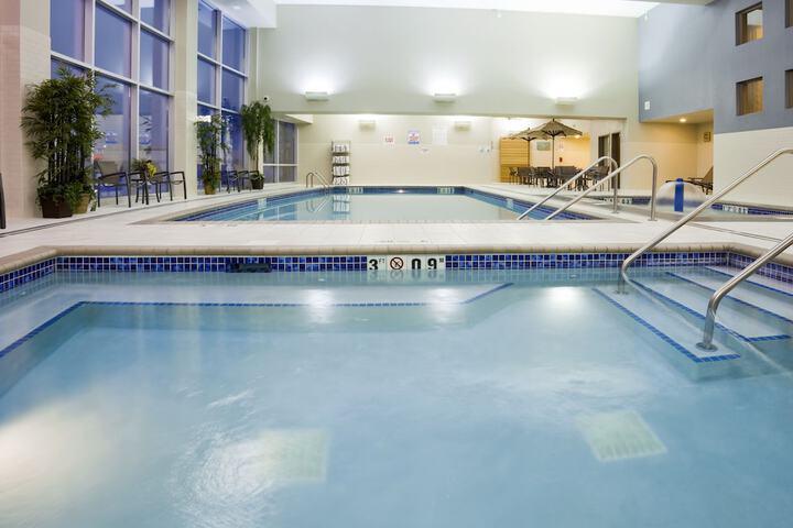 Pool 57 of 85