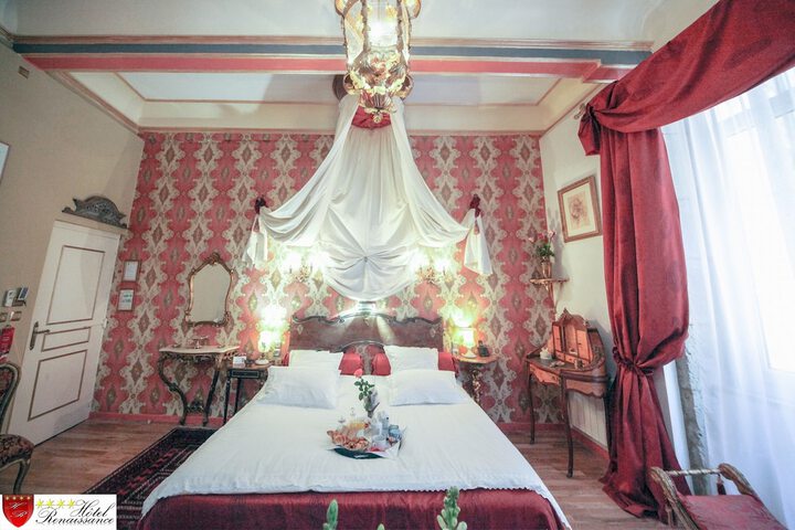 Room 8 of 88