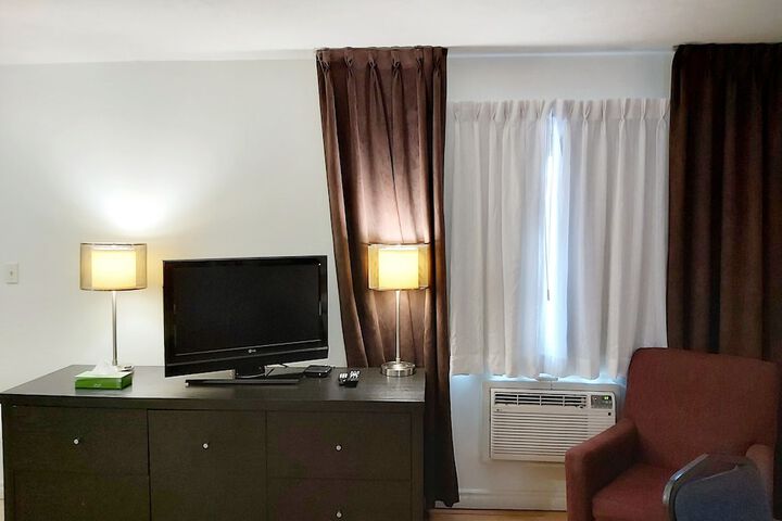 Room 49 of 76