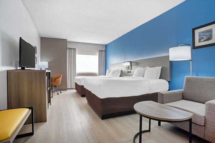 Room 78 of 213