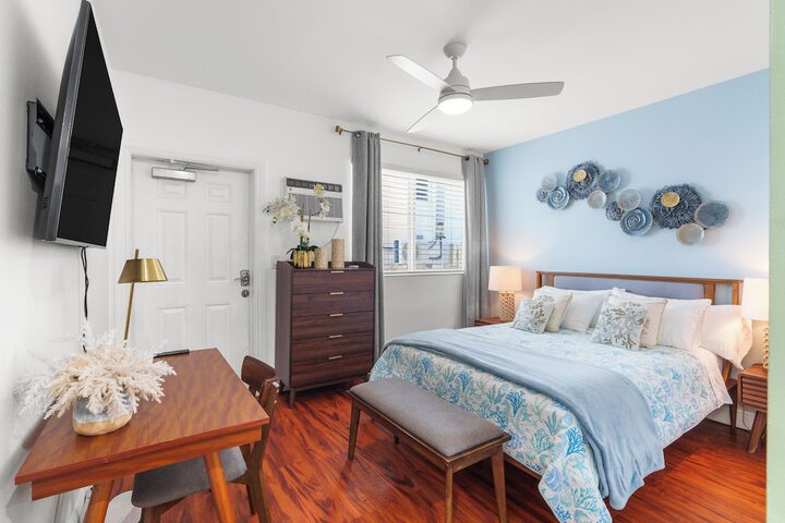 Room 14 of 120