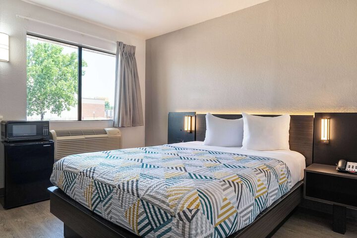 Double Room Disability Accessible (6 of 16)