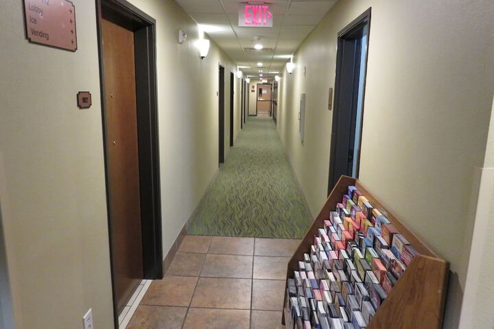 Ballroom/Hall 29 of 38