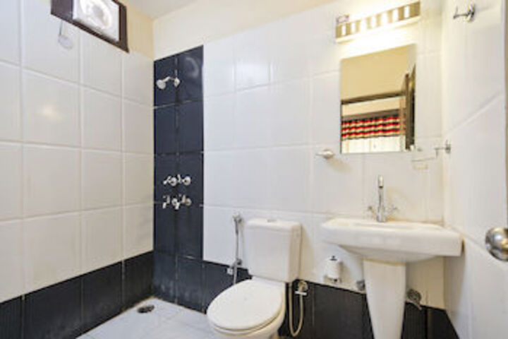 Room 4 of 23