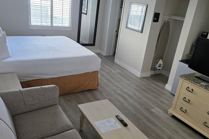 Room 12 of 47