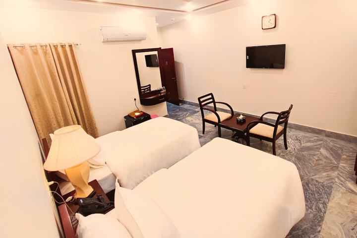 Room 7 of 22