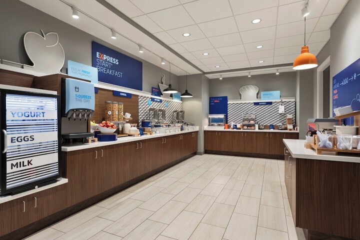 Breakfast/Coffee Service 51 of 58