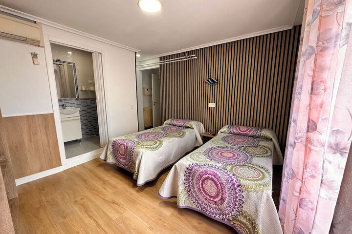 Room 11 of 43
