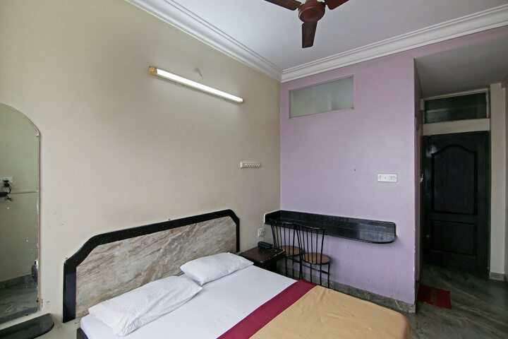 Room 13 of 51