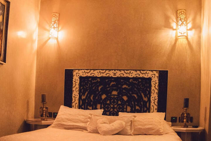 Room 16 of 48