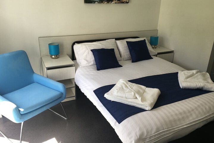 Room 9 of 23
