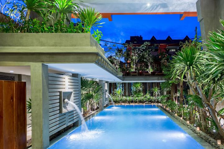 Pool 52 of 111