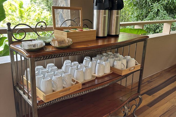 Breakfast/Coffee Service 33 of 44