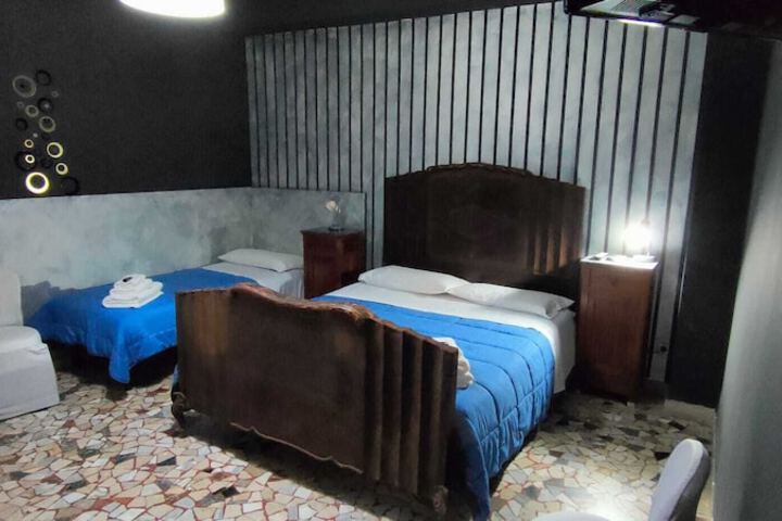 Room 22 of 51