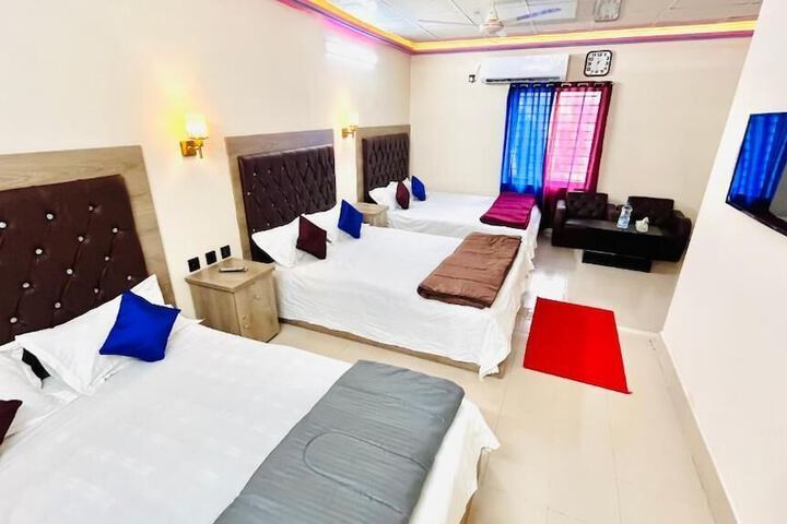 Room 4 of 23