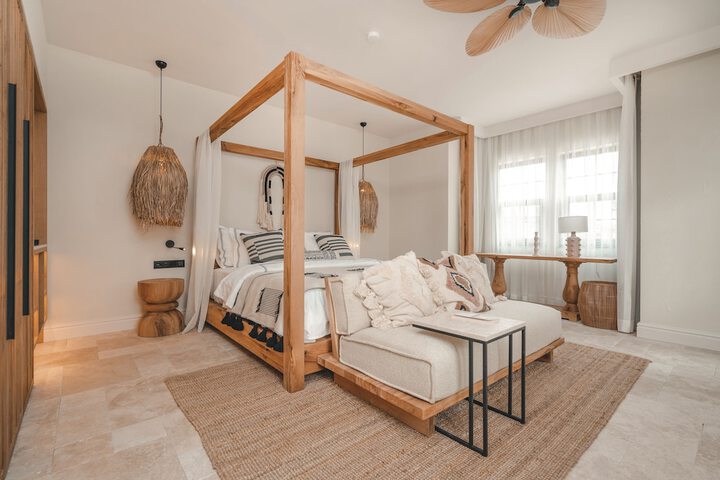 Room 14 of 50